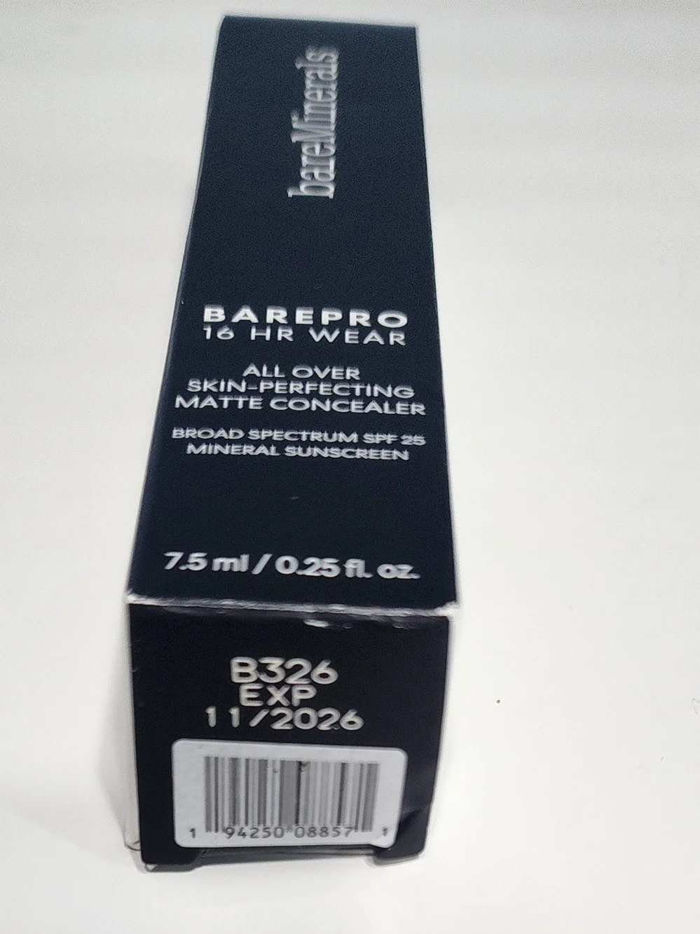 bareMinerals BAREPRO 16HR Wear Matte Concealer - Black Packaging